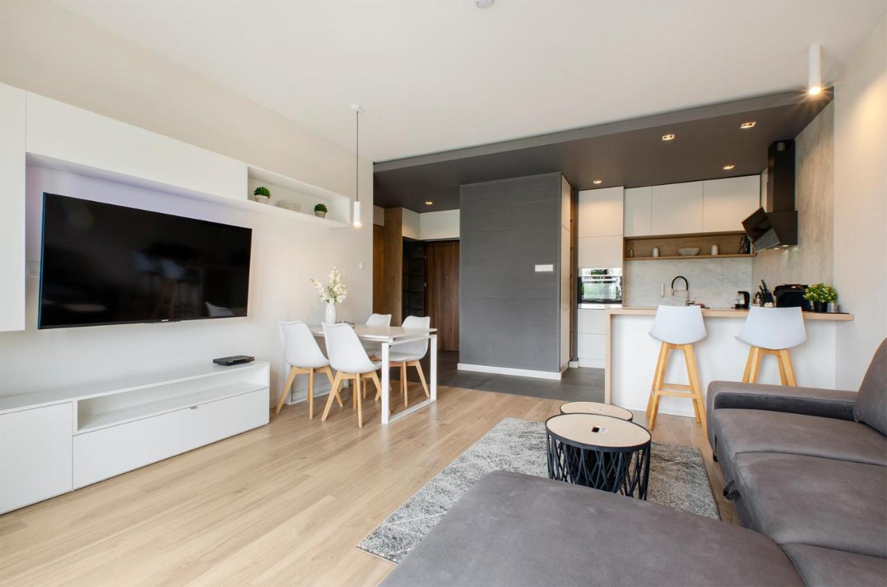 Sky Home- Ilumino Apartment -Centrum, Parking, Klimatyzacja, Dostep Na Kod Łódź Exteriör bild