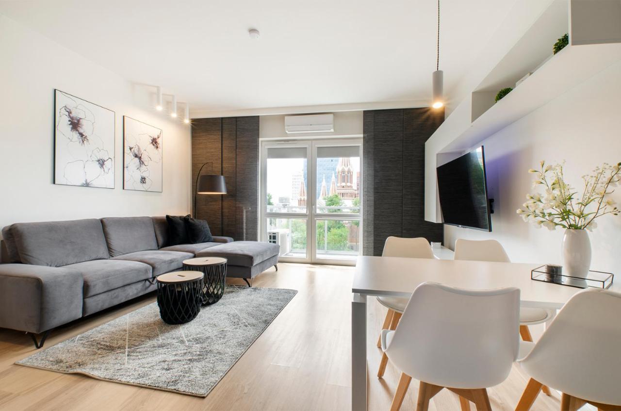 Sky Home- Ilumino Apartment -Centrum, Parking, Klimatyzacja, Dostep Na Kod Łódź Exteriör bild