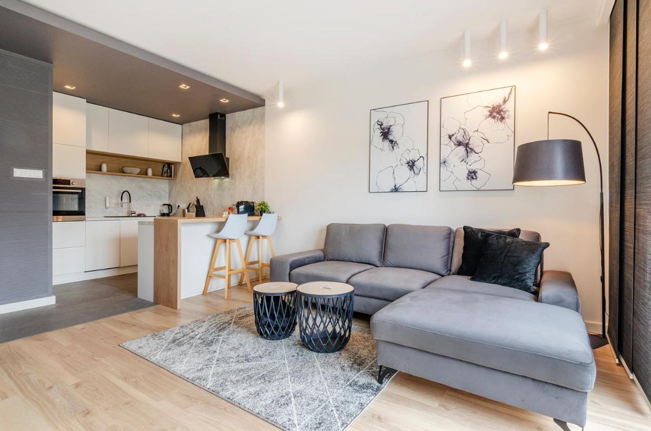 Sky Home- Ilumino Apartment -Centrum, Parking, Klimatyzacja, Dostep Na Kod Łódź Exteriör bild